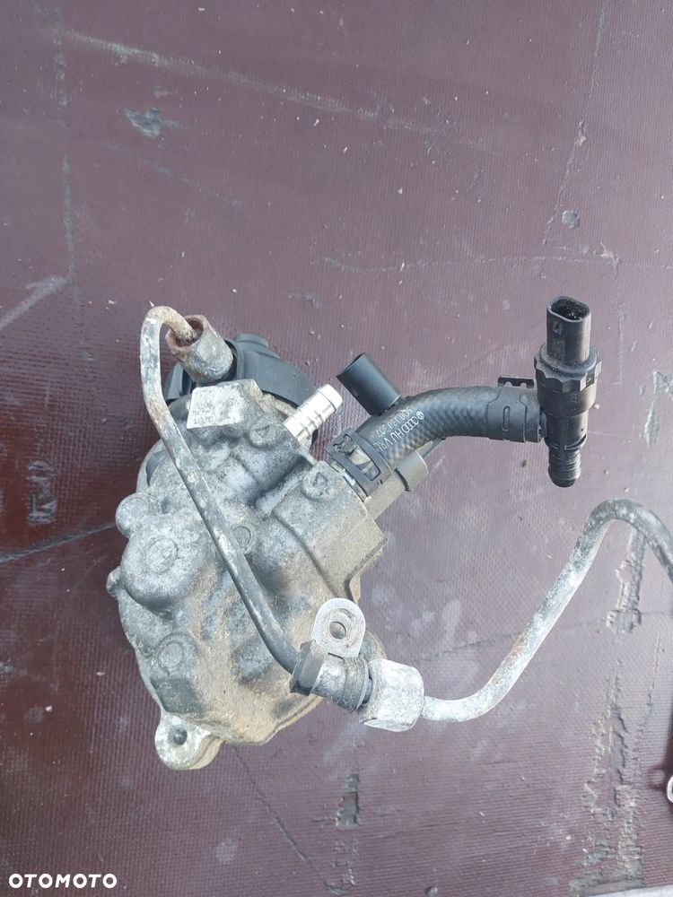 Pompa wysokiego ciśnienia vw 1.6 tdi 105vw - 2