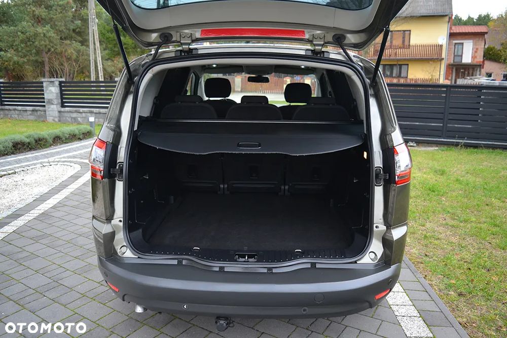 Ford S-Max - 23