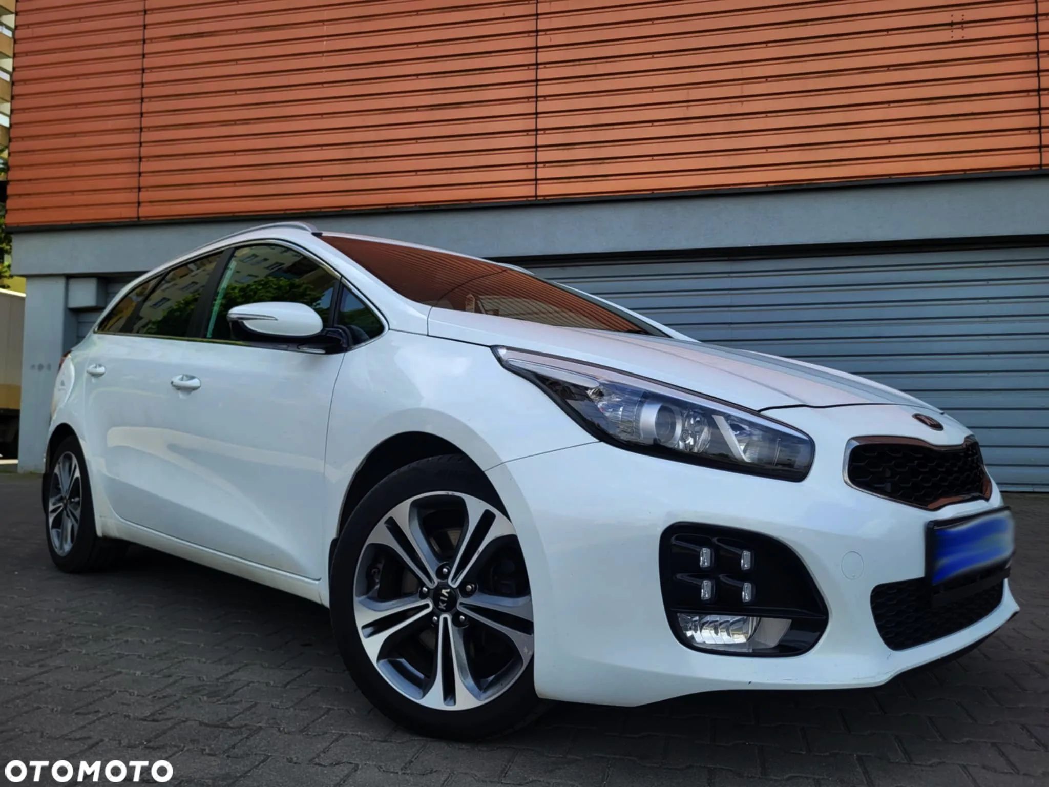Kia Ceed 1.6 CRDi 136 DCT ISG SW GT Line - 1