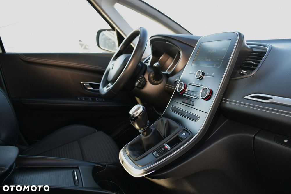 Renault Scenic ENERGY dCi 110 EXPERIENCE - 23