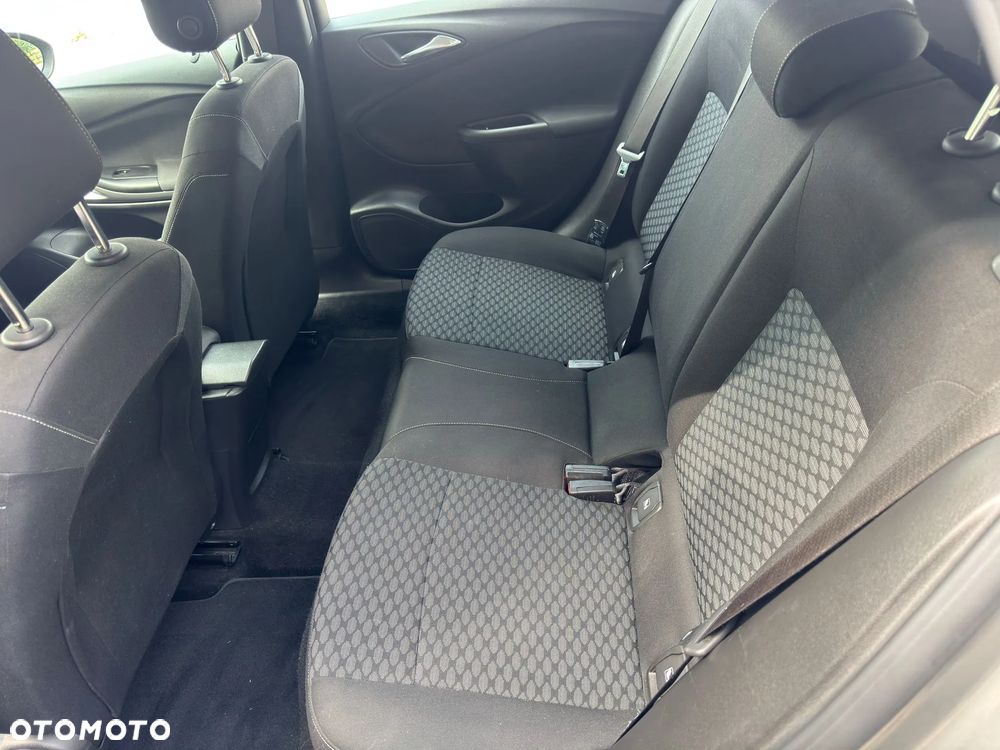 Opel Astra 1.6 CDTI Enjoy - 11