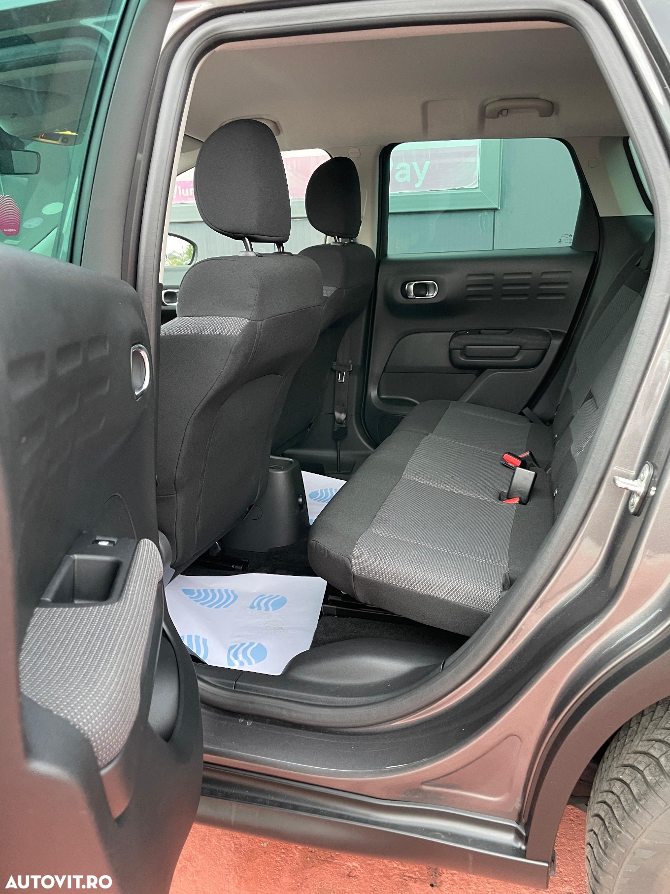 Citroën C3 AIRCROSS PureTech 130 Stop & Start EAT6 OPF SHINE - 28