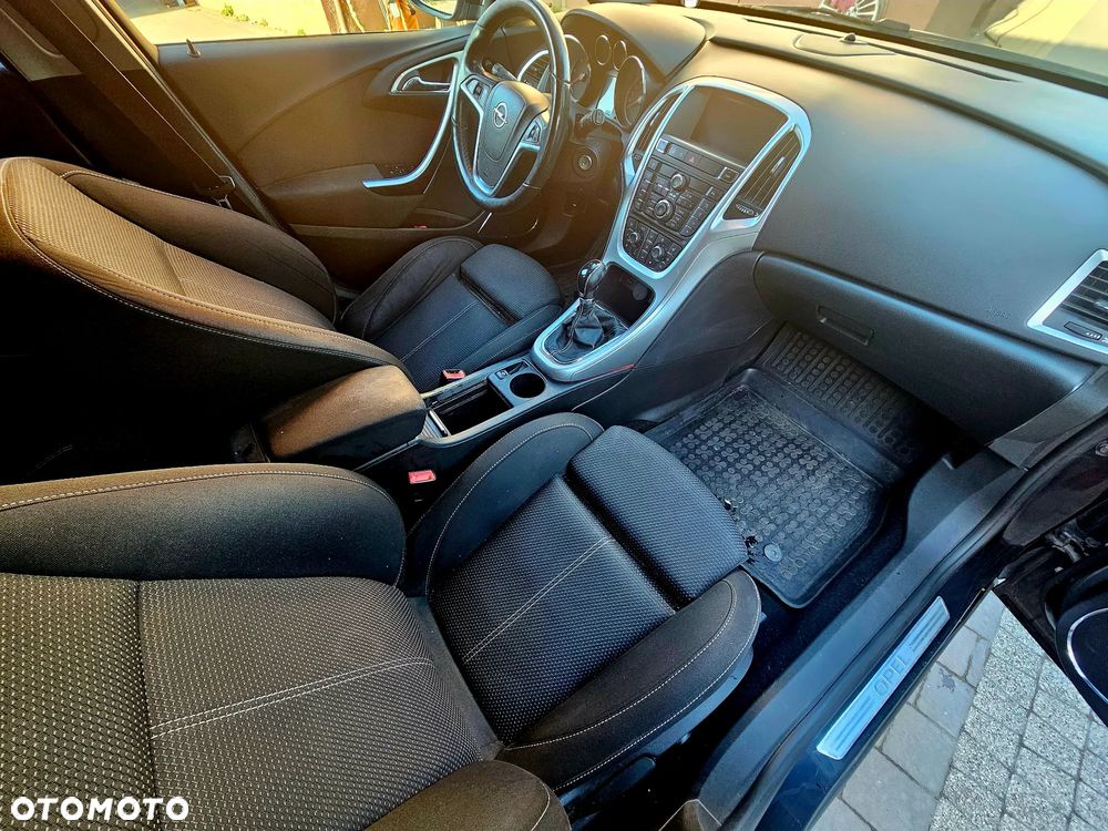 Opel Astra 2.0 CDTI Cosmo - 6