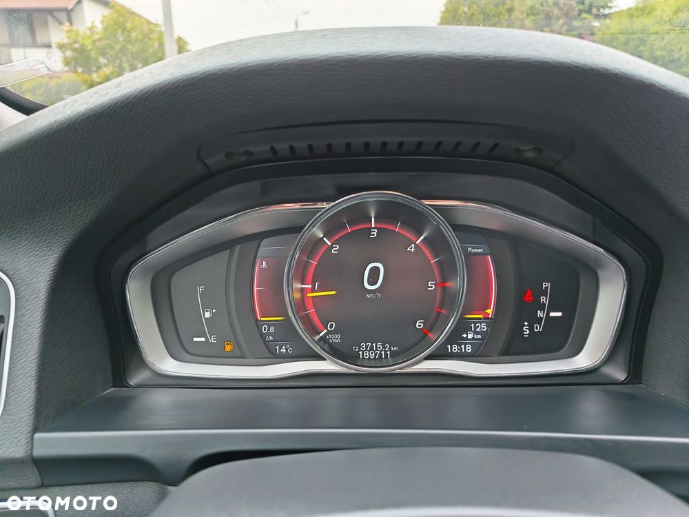 Volvo V60 Cross Country D4 Geartronic Summum - 19