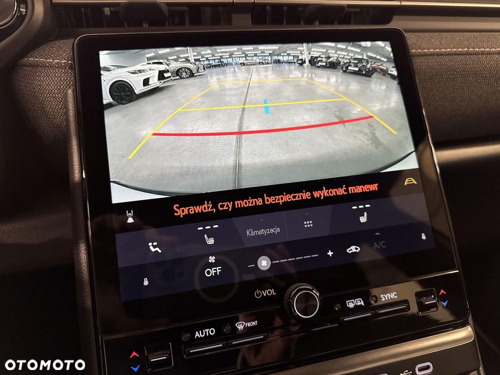 Lexus LBX 1.5 Hybrid - 21