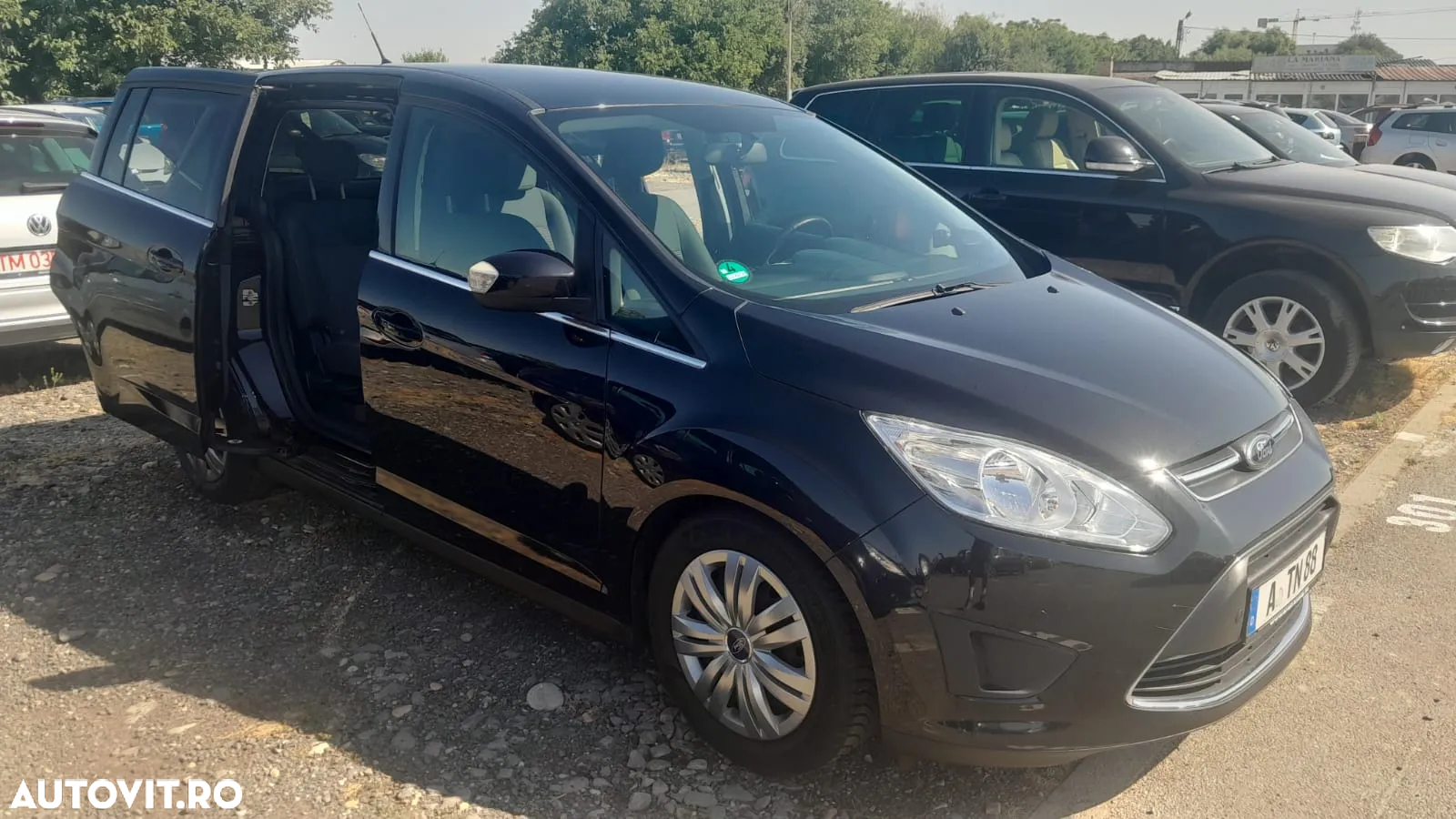 Ford Grand C-Max - 23