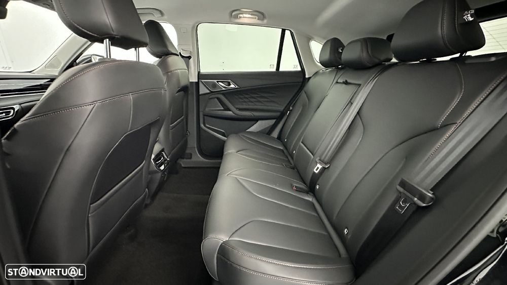 MG HS 1.5 T Luxury AT - 13