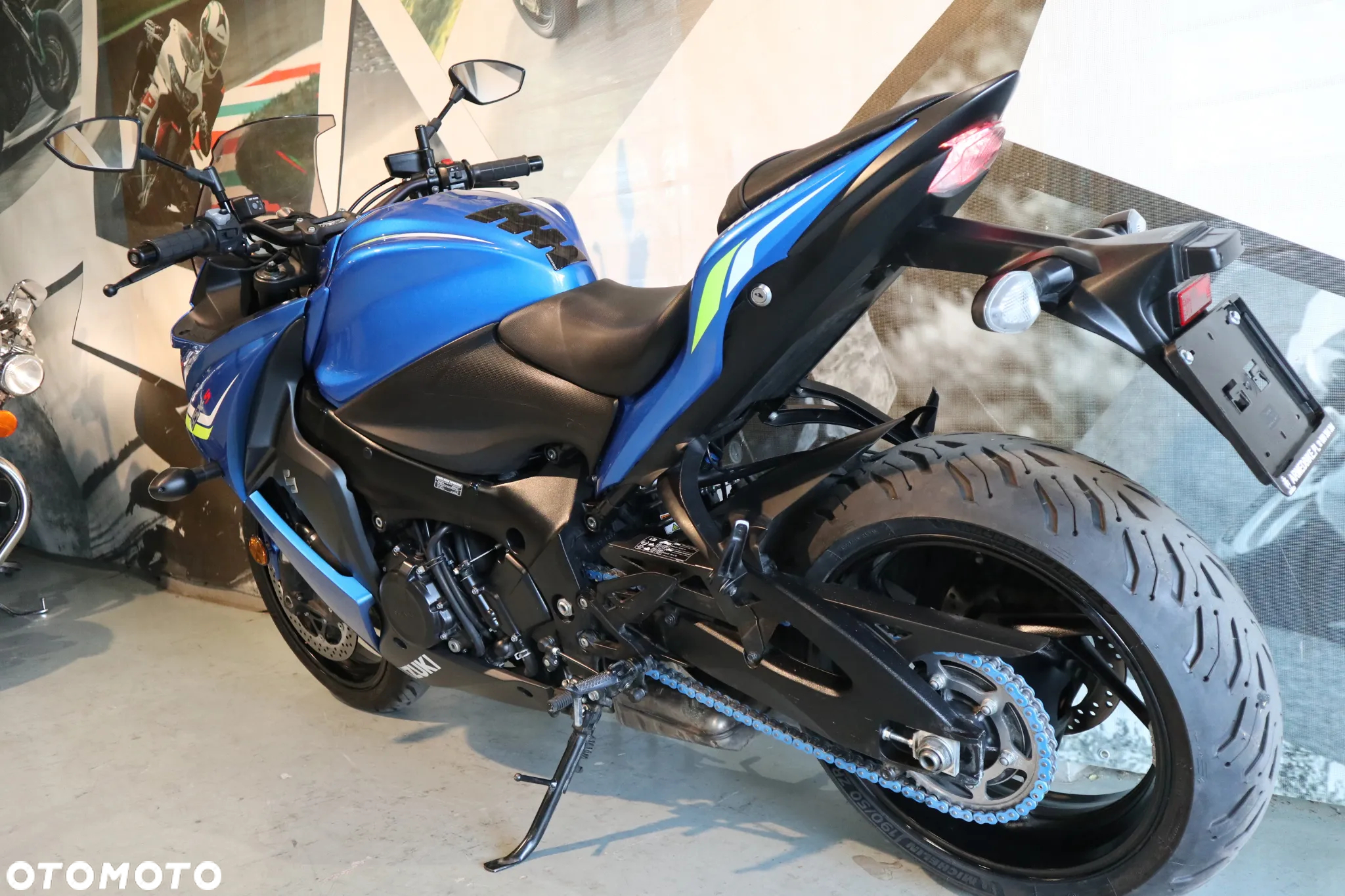 Suzuki GSX - 7