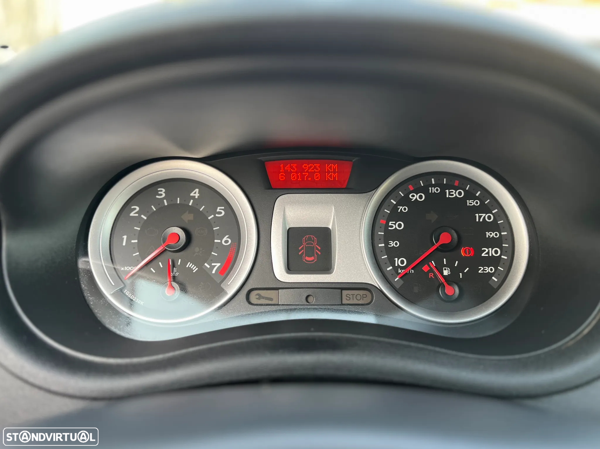 Renault Clio 1.2 16V Confort - 5