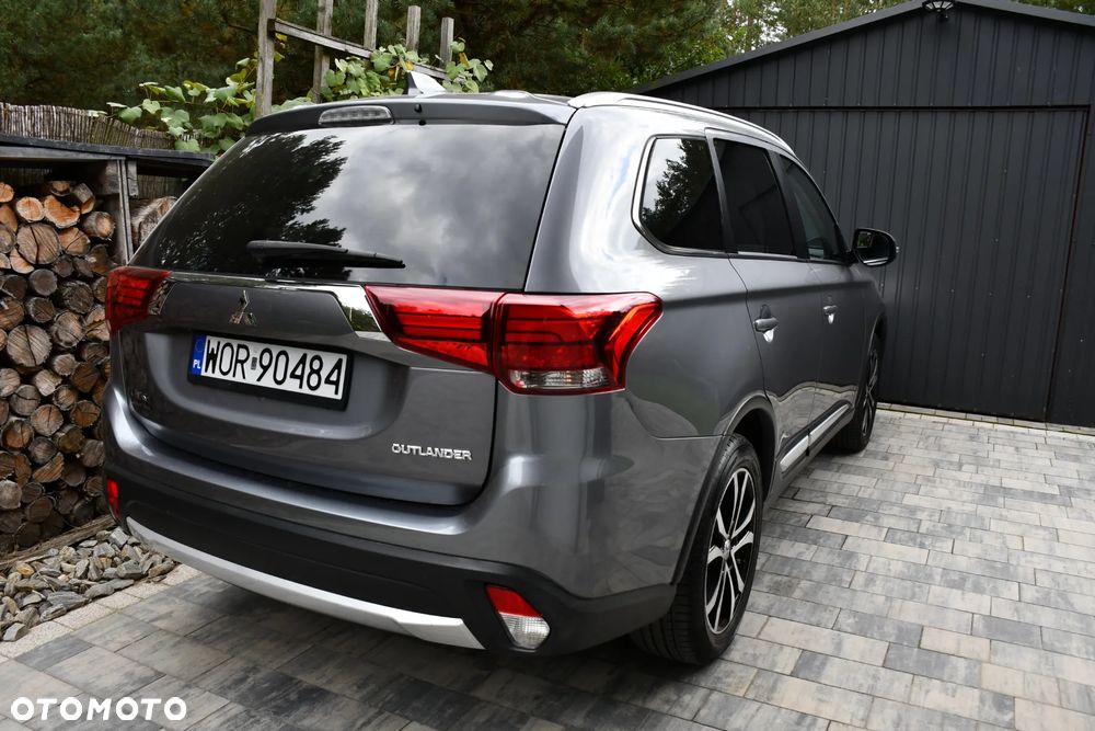 Mitsubishi Outlander - 22