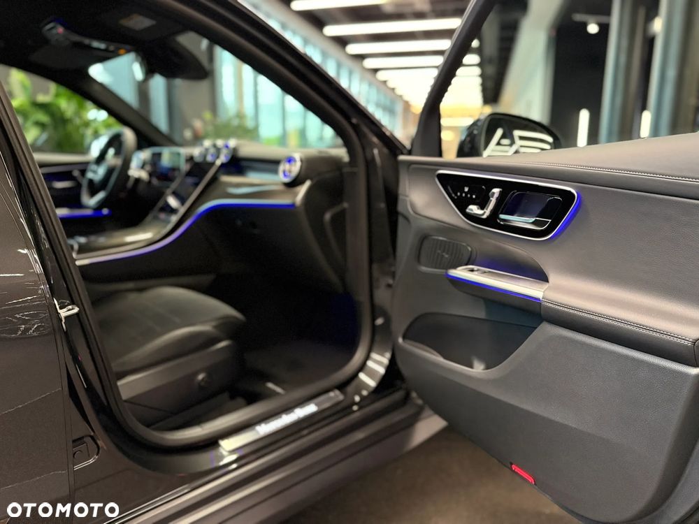 Mercedes-Benz GLC - 22
