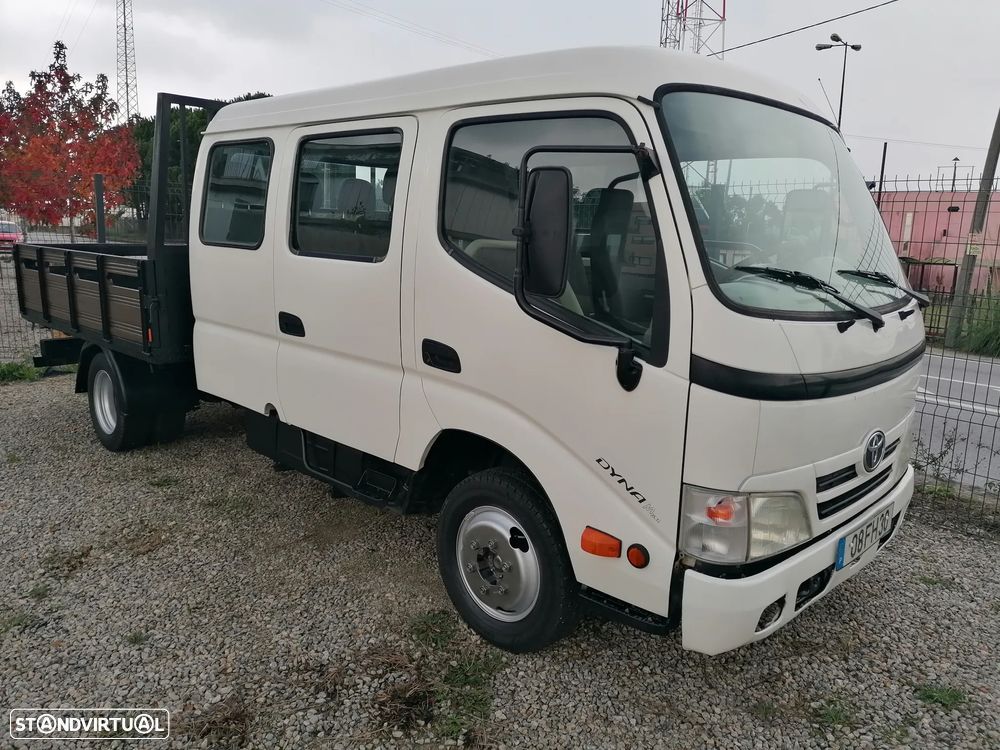 Toyota Dyna C/Tripla - 1