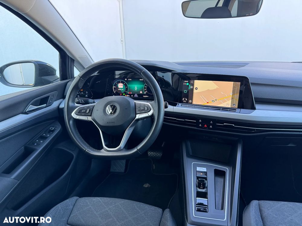 Volkswagen Golf - 9