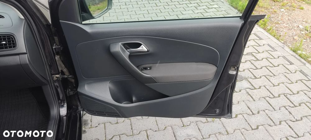 Volkswagen Polo 1.2 Style - 24