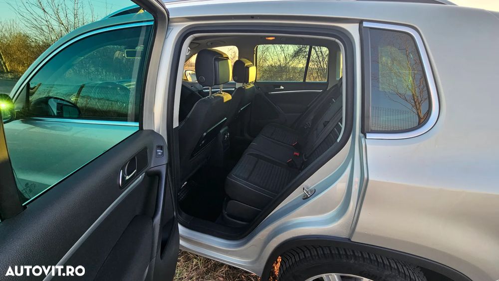 Volkswagen Tiguan 2.0 TDI 4Motion Sport & Style - 8