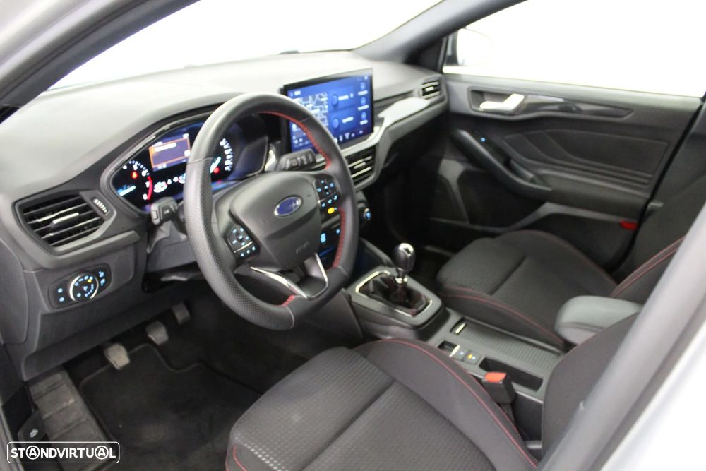 Ford Focus 1.0 EcoBoost MHEV ST-Line - 5
