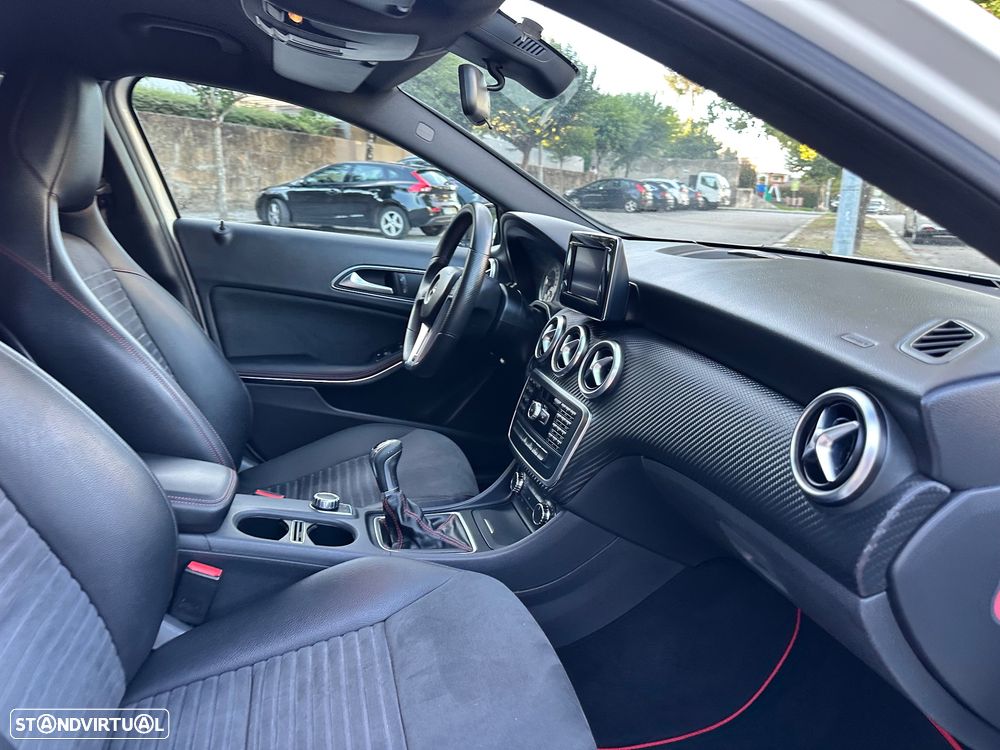 Mercedes-Benz A 180 d AMG Line - 56