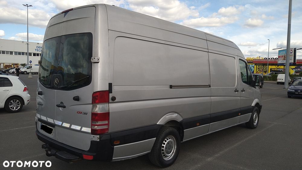 Mercedes-Benz Sprinter - 3