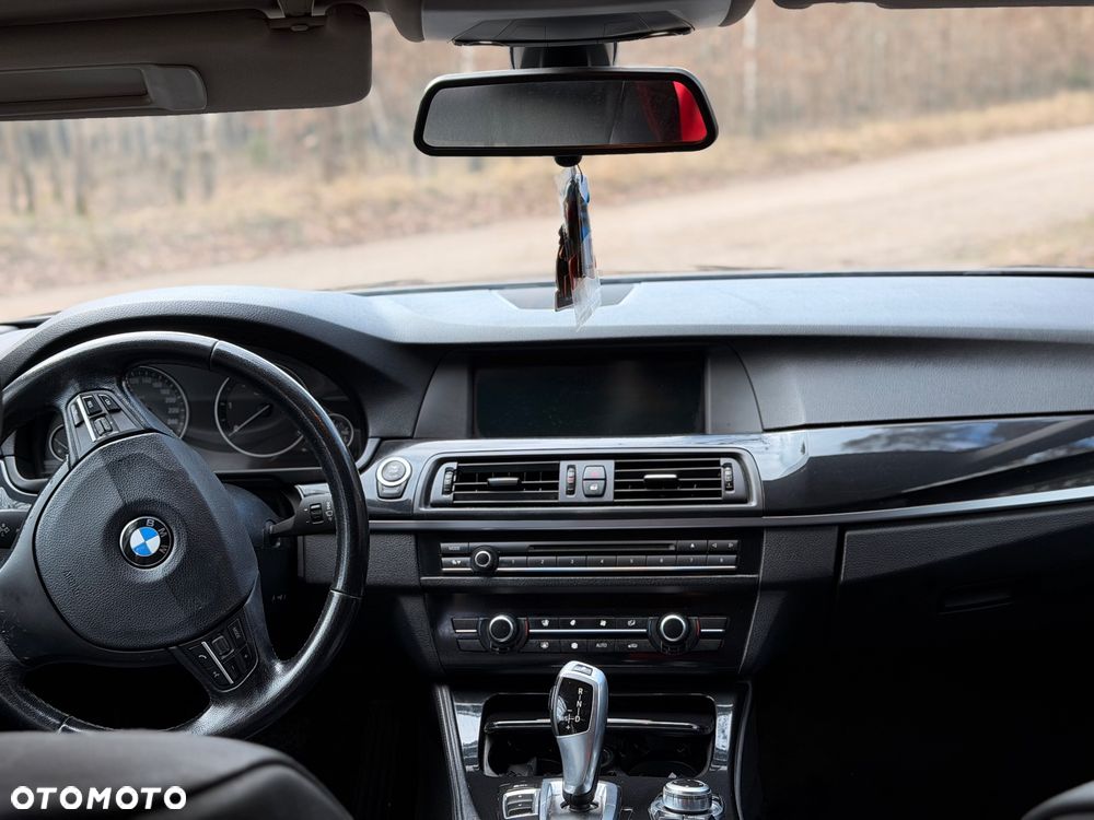 BMW Seria 5 520d - 8