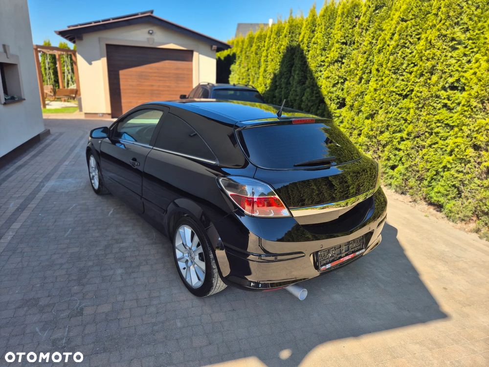 Opel Astra 1.8 Innovation 110 Jahre - 11