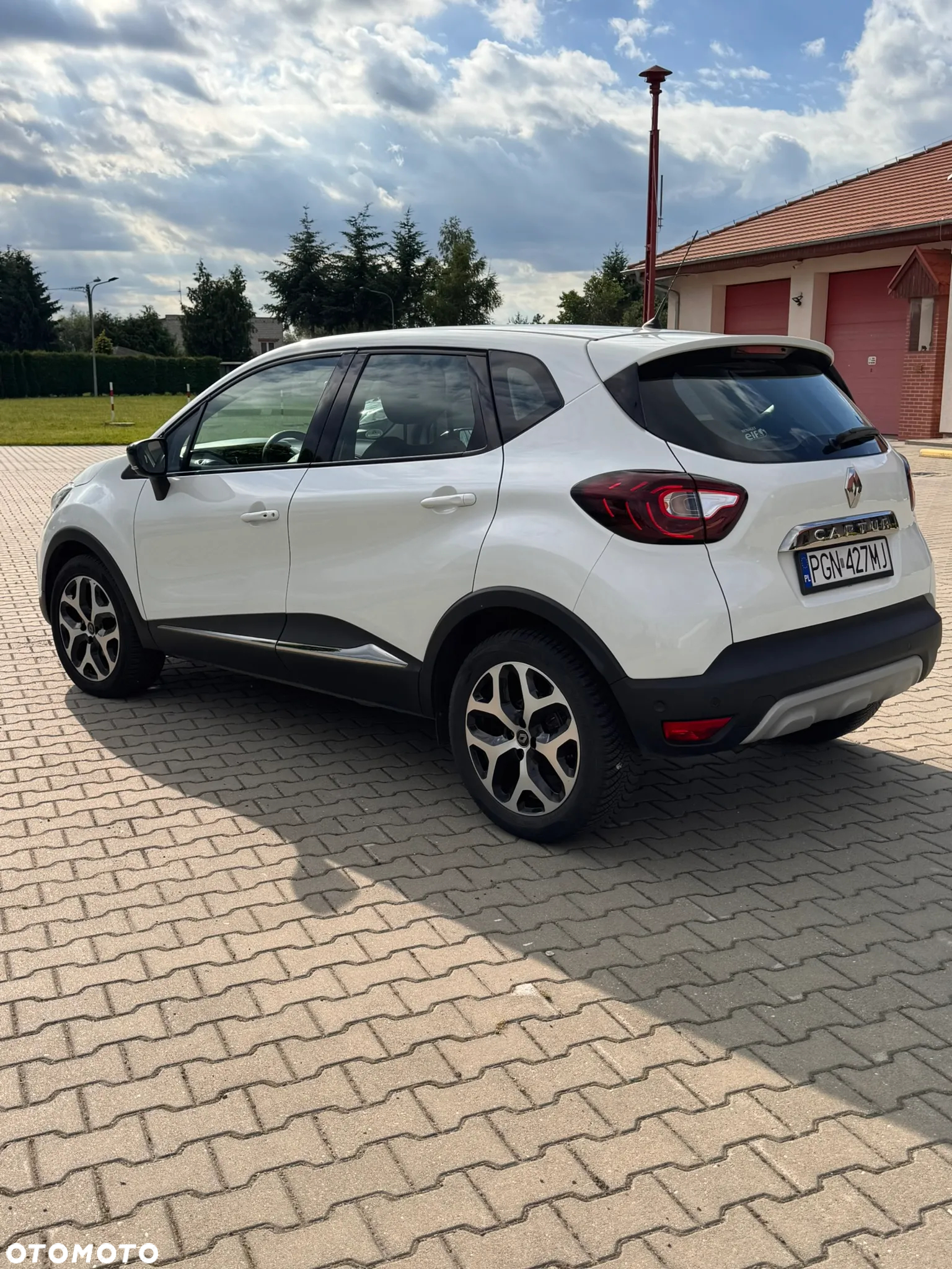 Renault Captur 1.3 Energy TCe S-Edition EDC - 8