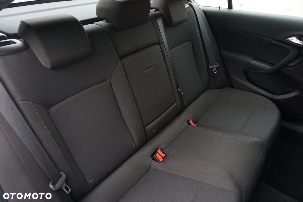 Opel Insignia 1.6 Design Edition - 25