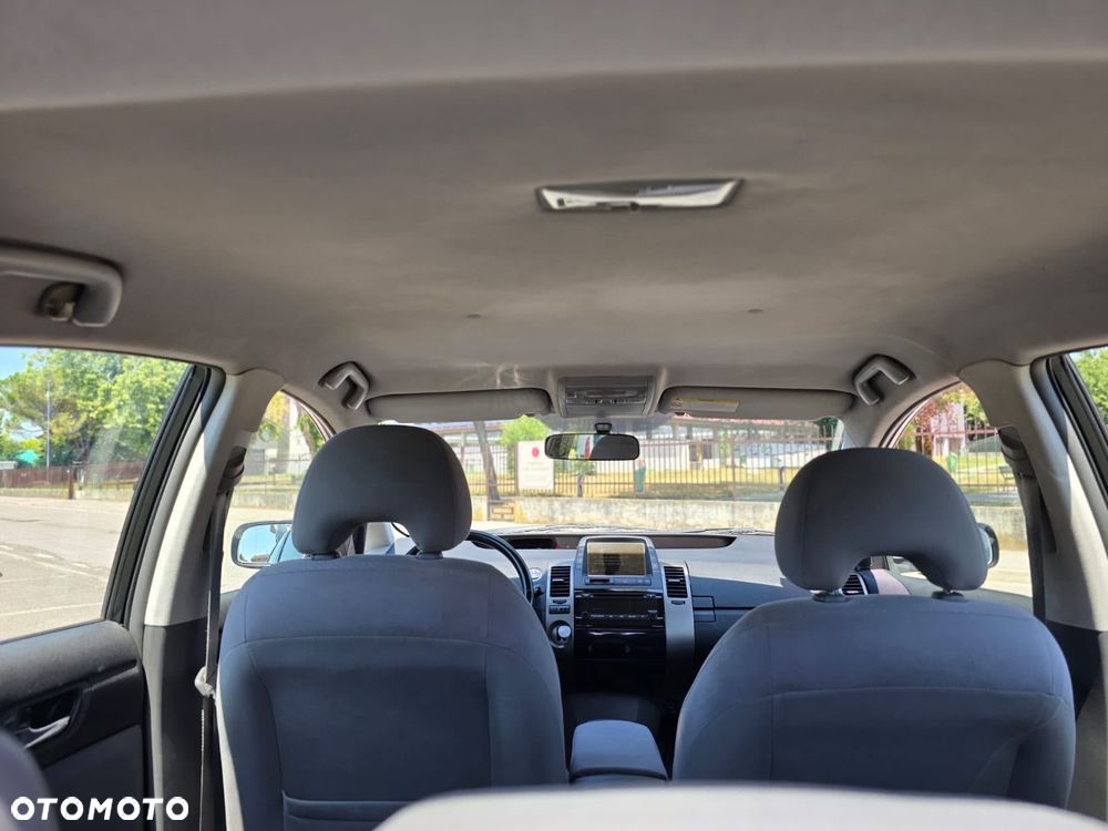 Toyota Prius 1.5 VVT-i Prestige - 17