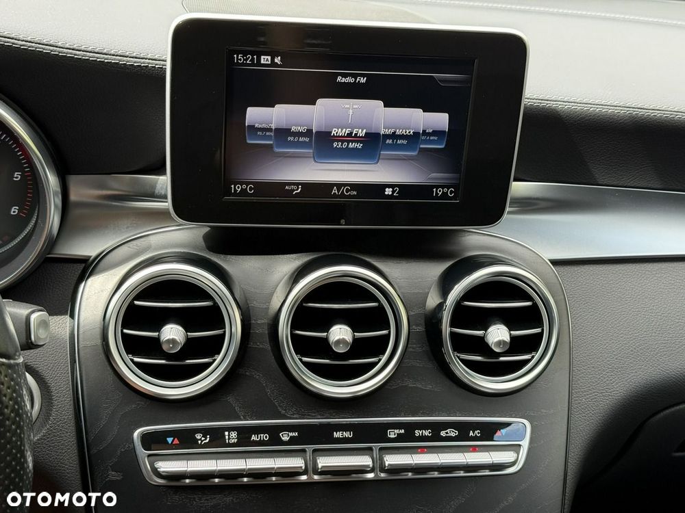Mercedes-Benz GLC 220 d 4Matic 9G-TRONIC - 32
