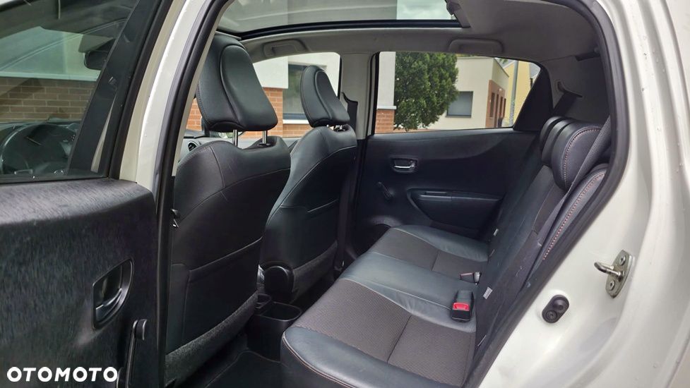 Toyota Yaris 1.33 Premium - 16