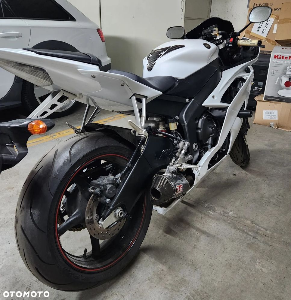Yamaha R6 - 9