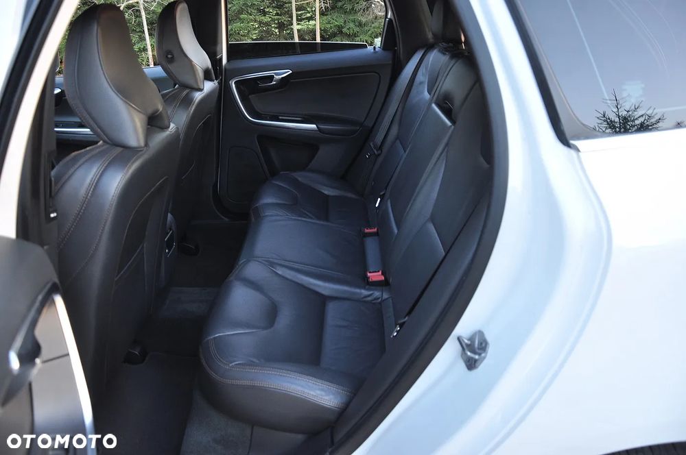 Volvo XC 60 D4 Summum - 21