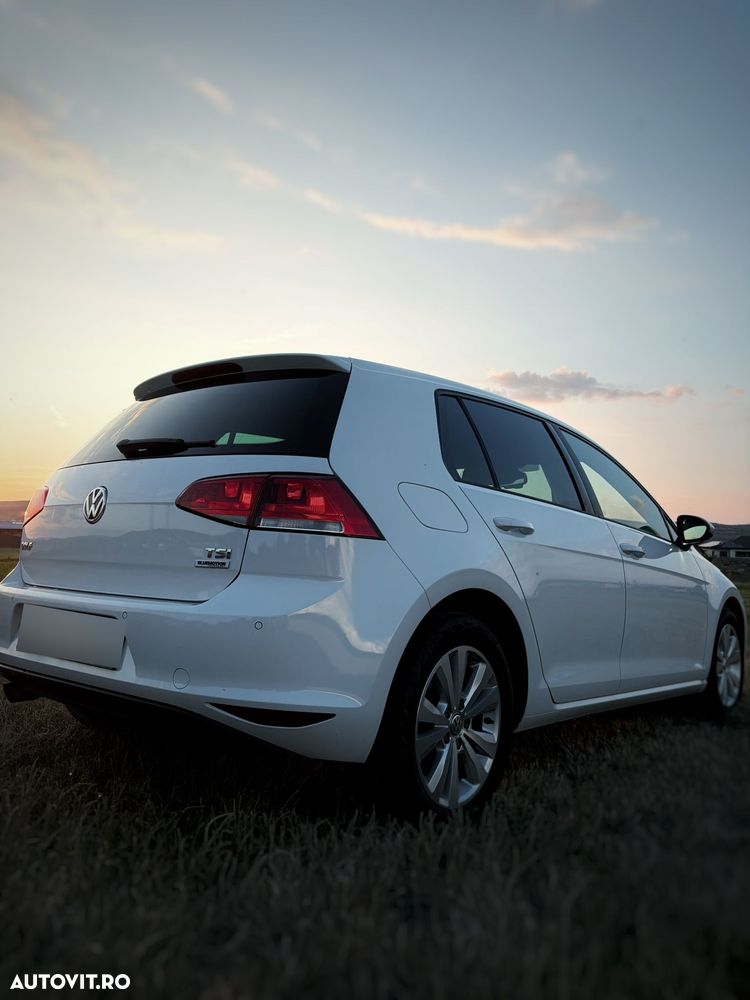Volkswagen Golf 1.2 TSI DSG Comfortline - 4