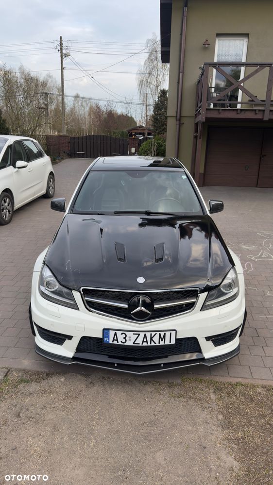 Mercedes-Benz Klasa C 63 AMG - 1