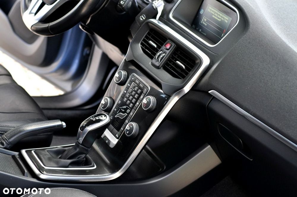 Volvo V40 D2 Geartronic Inscription - 18