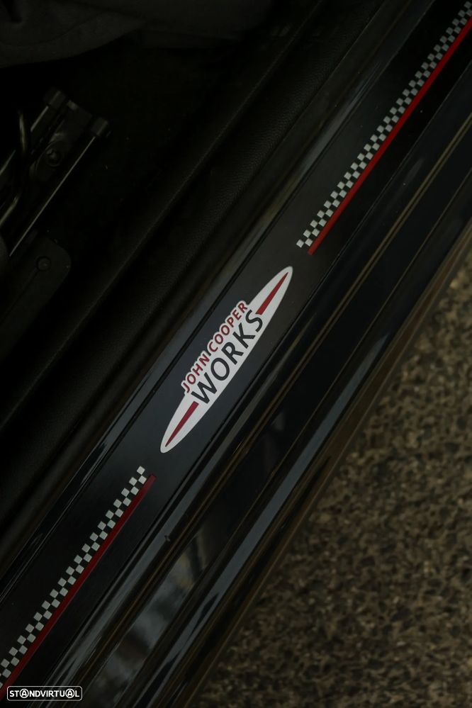 MINI 3 Portas John Cooper Works Auto Desportiva - 6