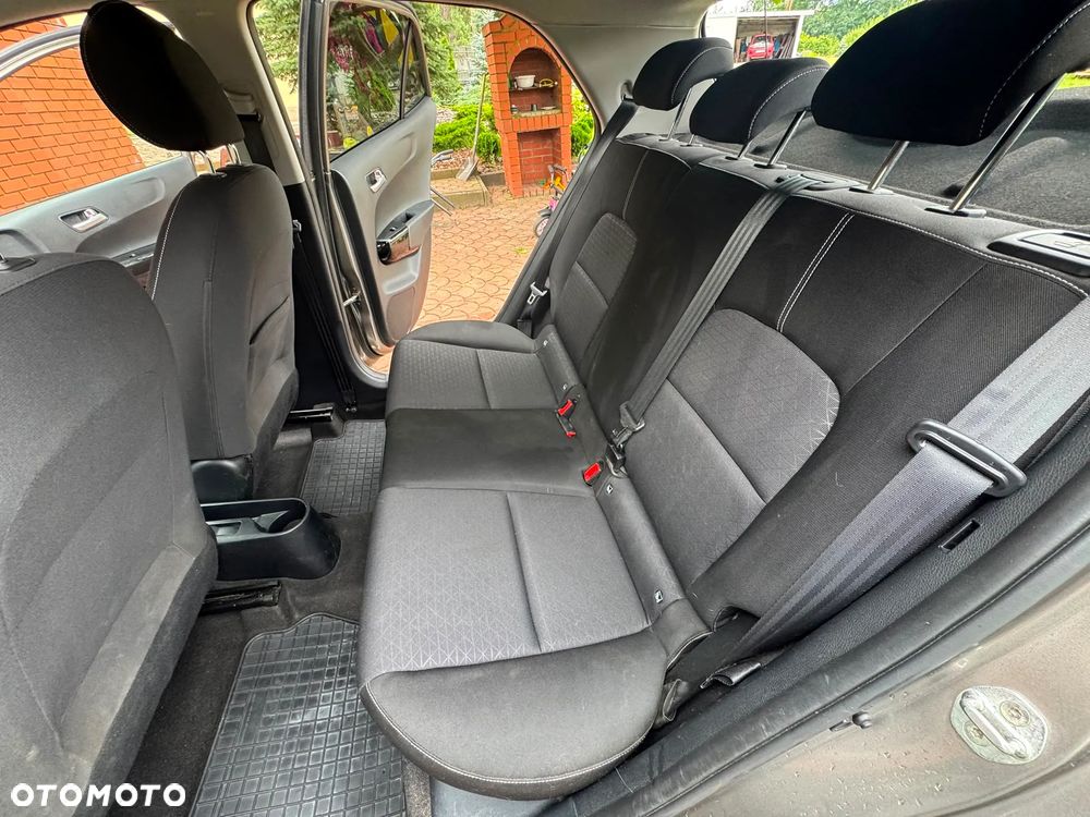 Kia Picanto 1.0 L - 6