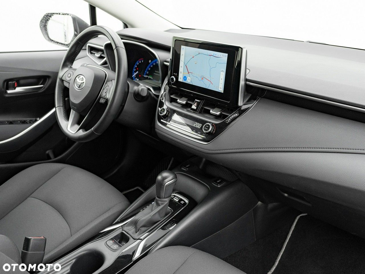 Toyota Corolla 1.8 Hybrid Comfort - 35