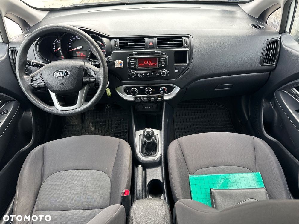 Kia Rio - 18