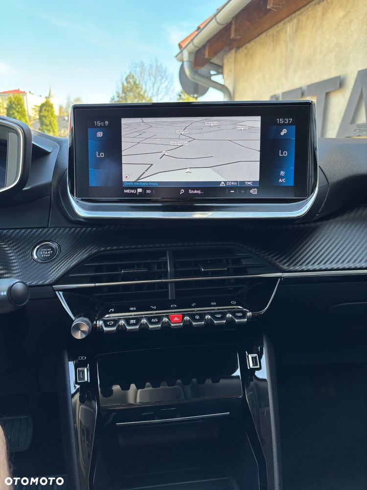 Peugeot 2008 PureTech 130 EAT8 Allure - 18