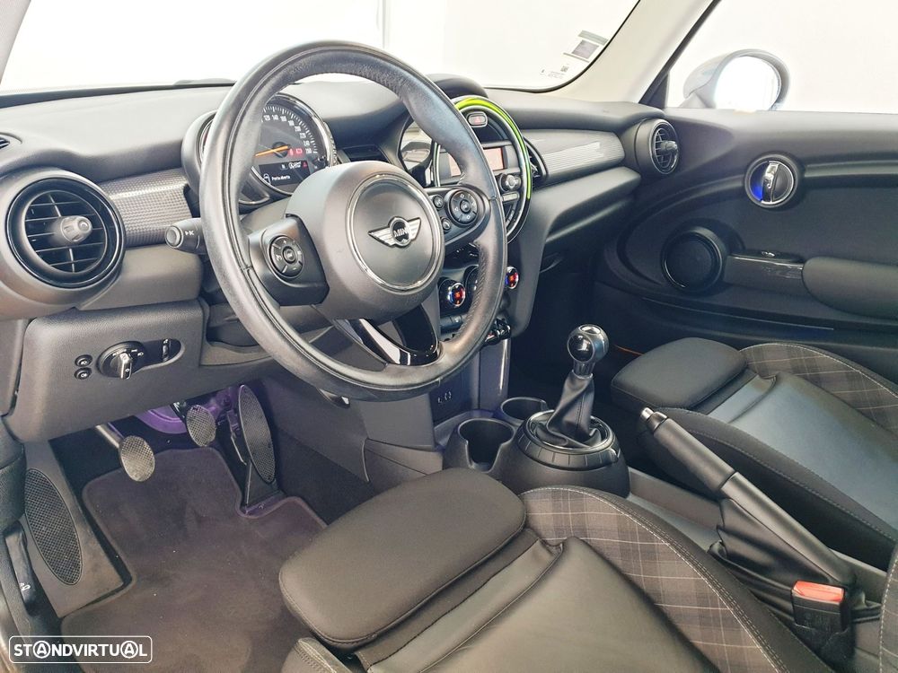 MINI 3 Portas Cooper D - 12