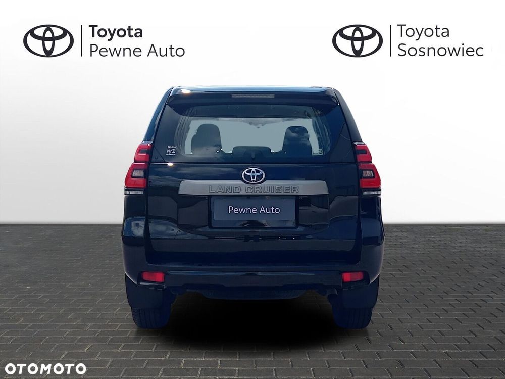 Toyota Land Cruiser - 5
