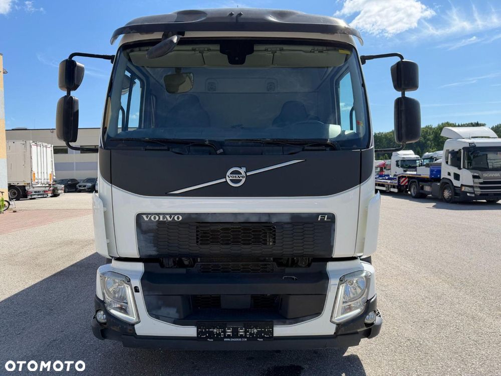 Volvo FL - 4