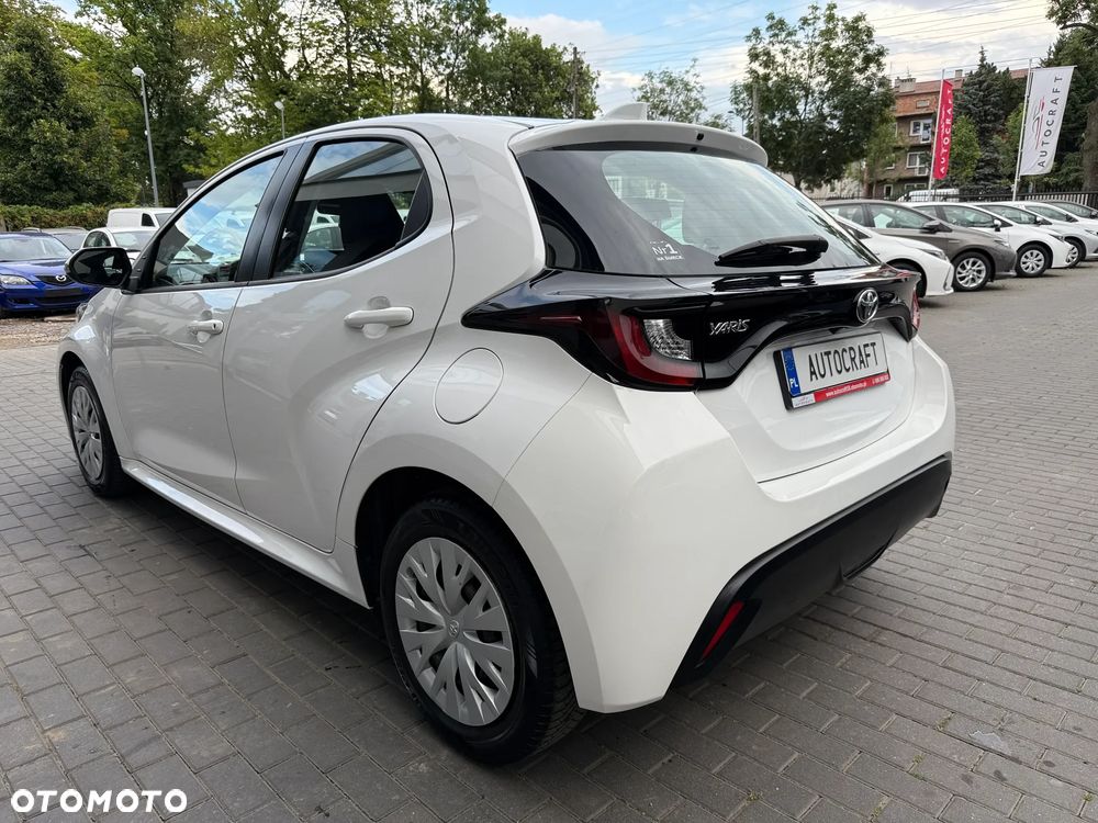 Toyota Yaris 20 - 21