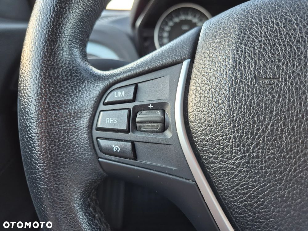 BMW Seria 1 118d - 17