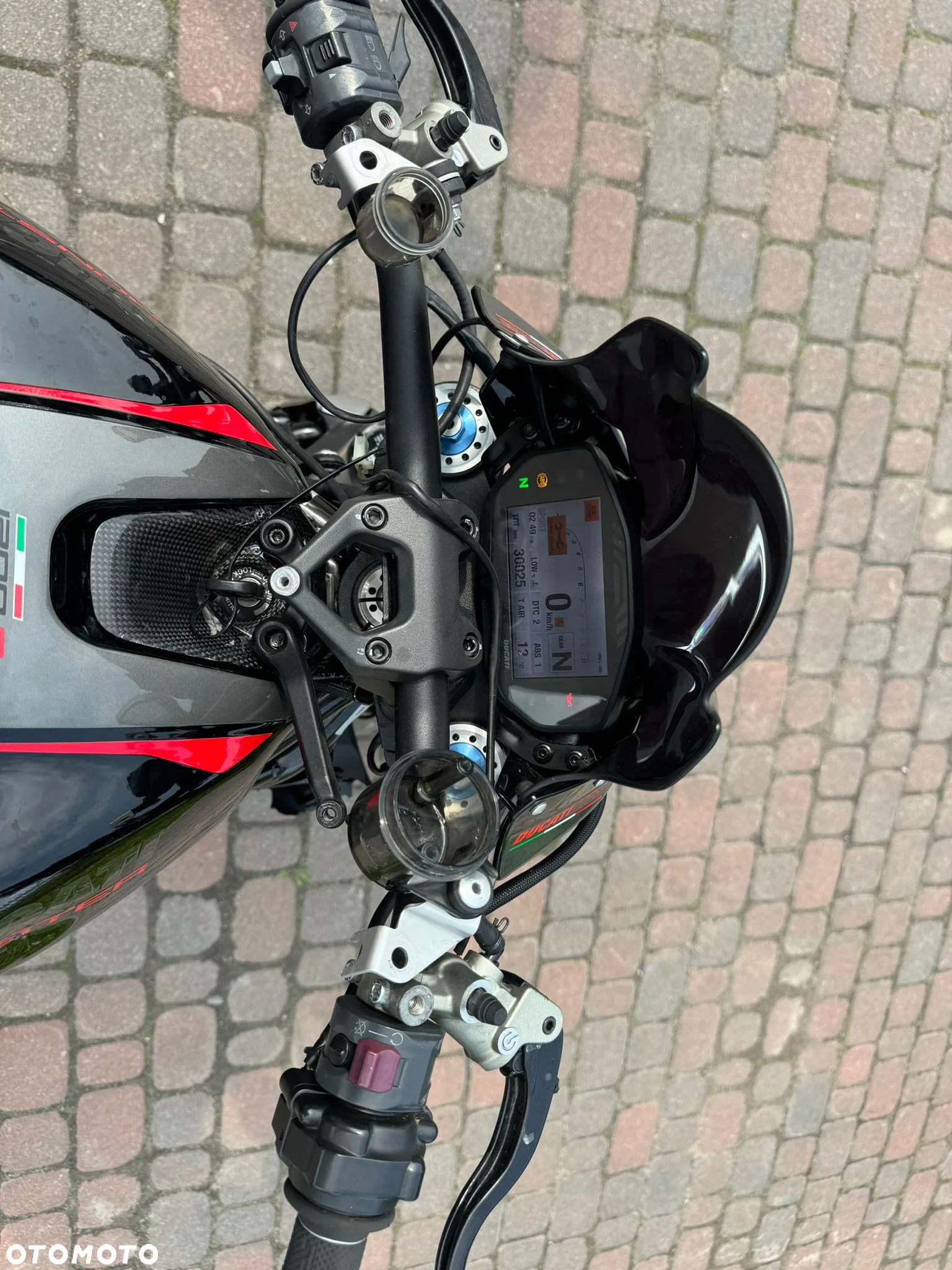 Ducati Monster - 21