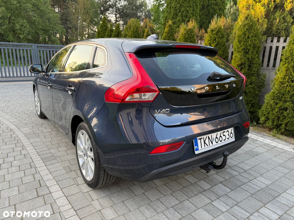 Volvo V40 D2 Momentum - 10