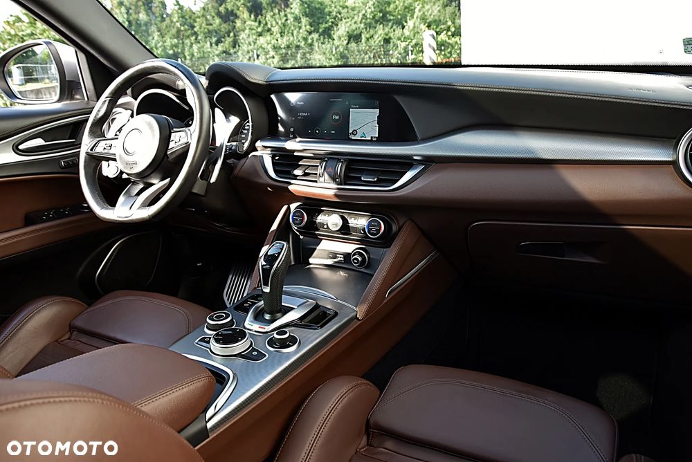 Alfa Romeo Stelvio 2.0 Turbo Veloce Q4 - 21