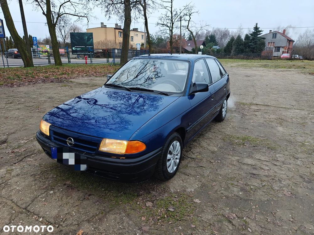 Opel Astra 1.4 GL - 1