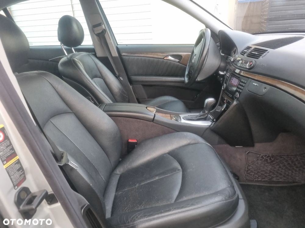 Mercedes-Benz Klasa E 240 4-Matic Avantgarde - 11