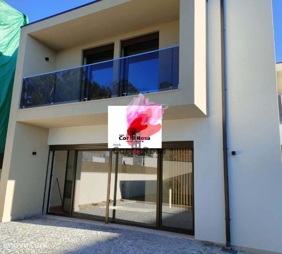 última moradia para venda – T3 gaveto Arões com possibilida... - Grande imagem: 3/31